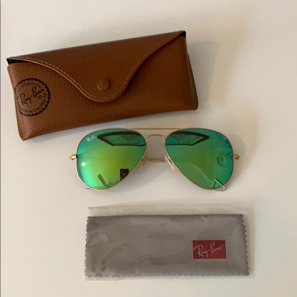 Ray-Ban RB3025 Aviator Colored Sunglasses